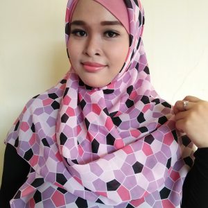 Segiempat Motif Bola Bahan Fine Warna Pink